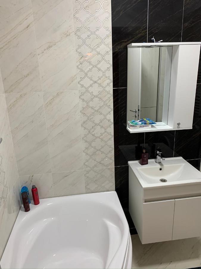 Apartament Cu Regim Hotelier Militari Residence Helen Chiajna Bagian luar foto