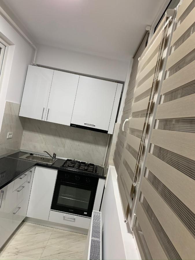 Apartament Cu Regim Hotelier Militari Residence Helen Chiajna Bagian luar foto